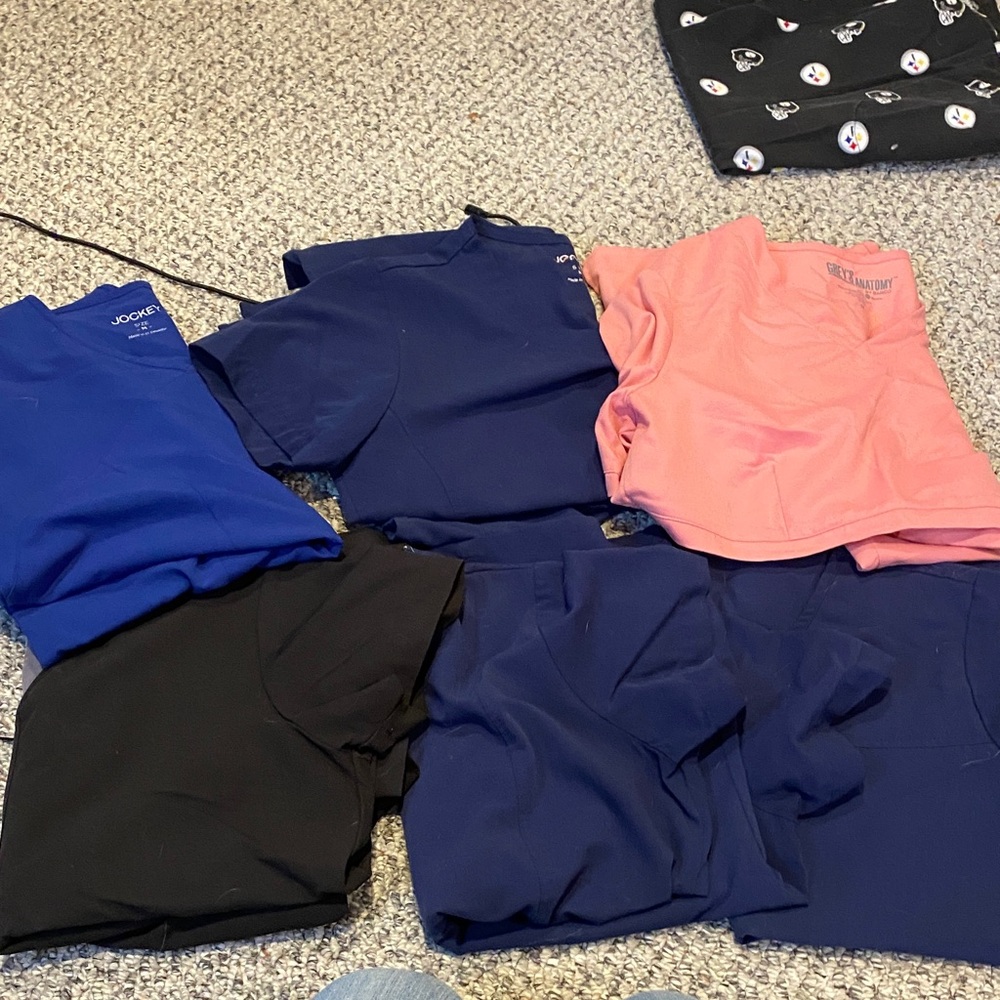 Jockey & Grey’s Anatomy Scrub Top Bundle